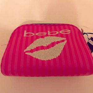 BEBE zippered cosmetix bag 🩷⭐️🩷